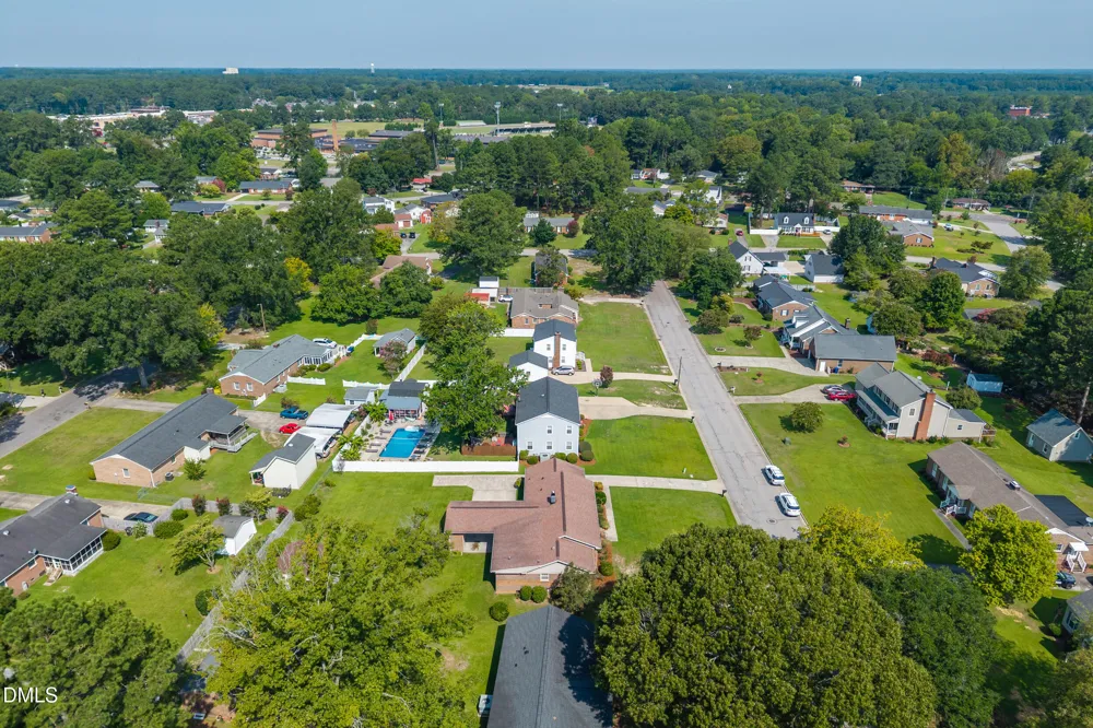1106 Crestview Drive Tarboro, NC 27886