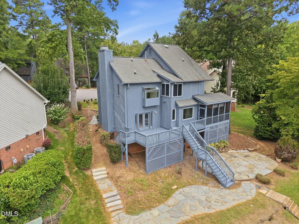 108 Mainsail Drive Cary, NC 27511