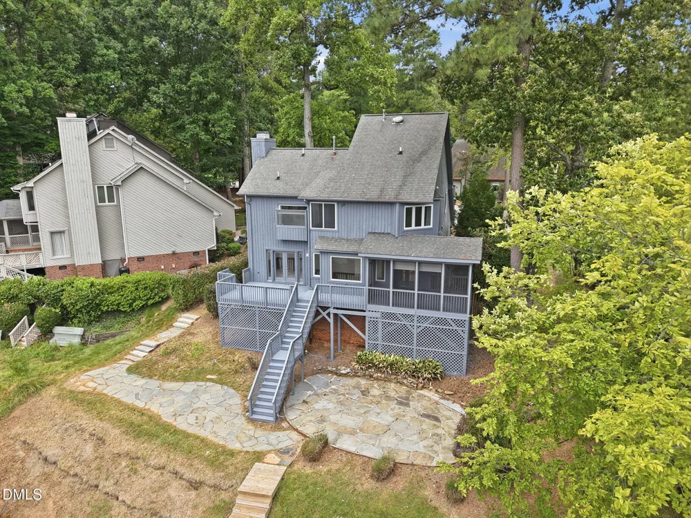 108 Mainsail Drive Cary, NC 27511