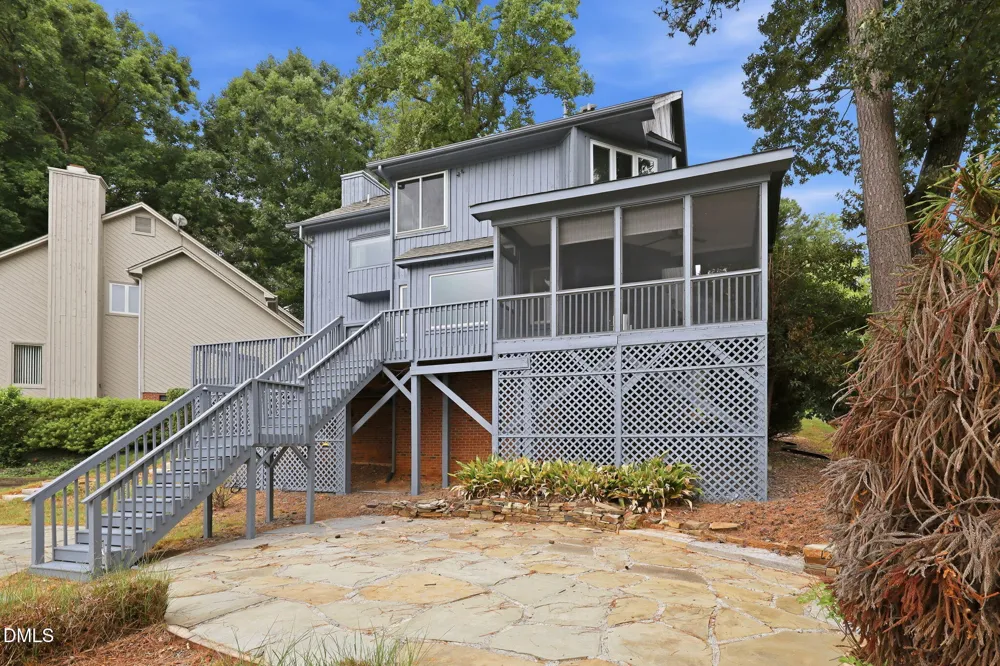 108 Mainsail Drive Cary, NC 27511
