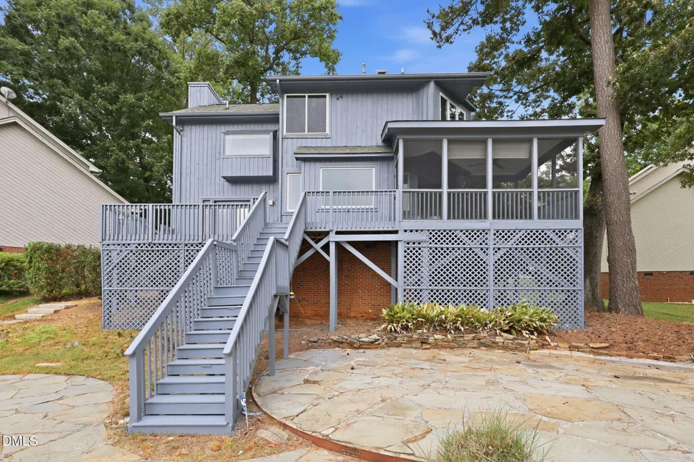 108 Mainsail Drive Cary, NC 27511