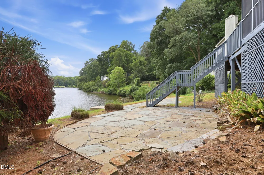108 Mainsail Drive Cary, NC 27511