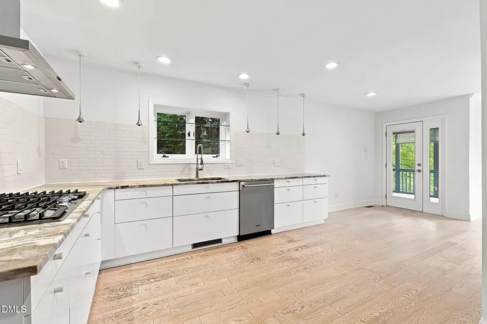 108 Mainsail Drive Cary, NC 27511