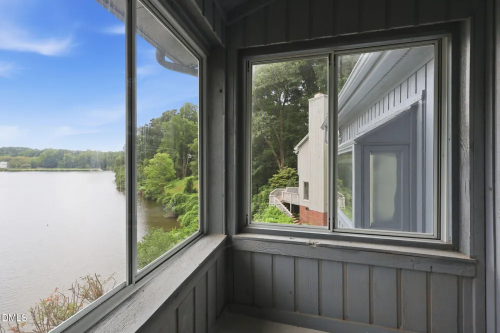 108 Mainsail Drive Cary, NC 27511