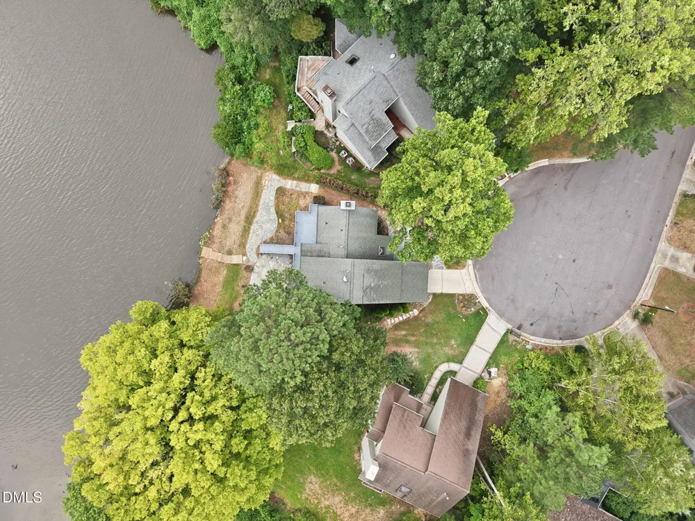 108 Mainsail Drive Cary, NC 27511