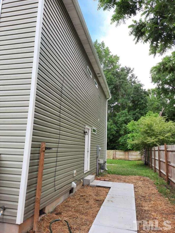 407 East End Avenue Durham, NC 27703