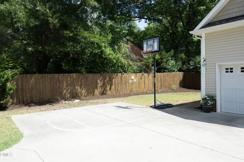 136 Nc 87 Pittsboro, NC 27312