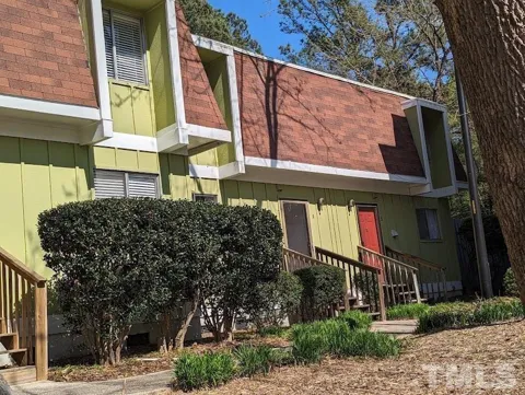 7106 Longstreet Drive