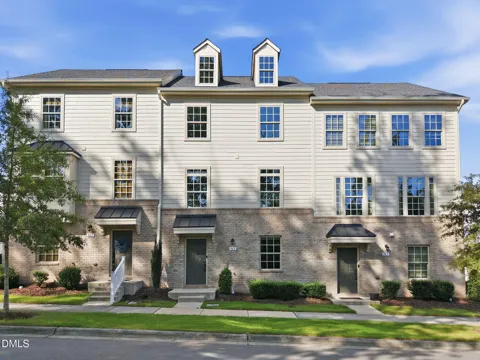 963 Daybreak Drive