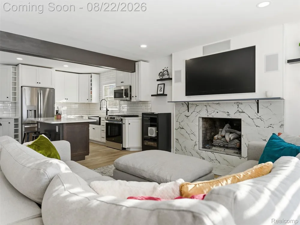 1228 Main Street Rochester City, MI 48307