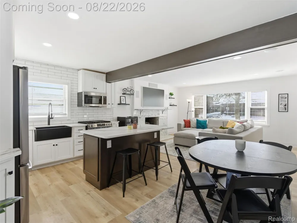 1228 Main Street Rochester City, MI 48307