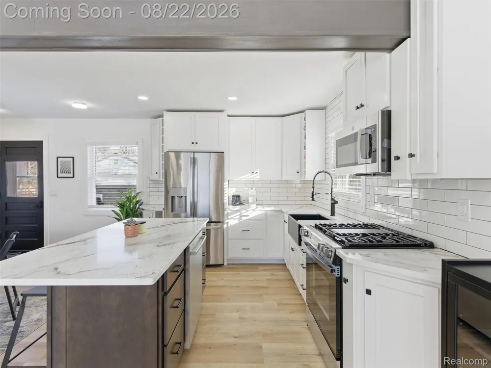 1228 Main Street Rochester City, MI 48307