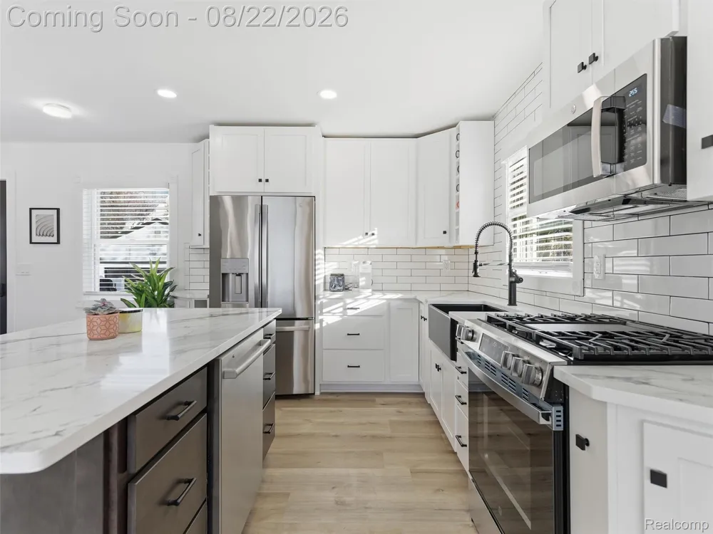 1228 Main Street Rochester City, MI 48307