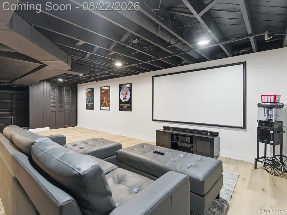 1228 Main Street Rochester City, MI 48307