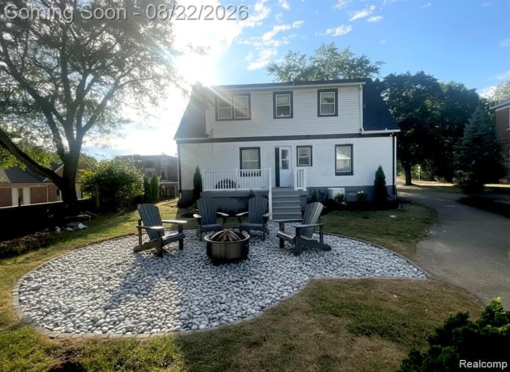 1228 Main Street Rochester City, MI 48307