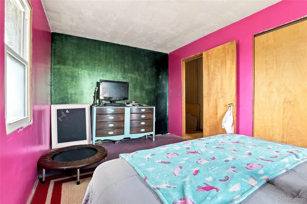 8647 Middleton Road Venice Township, MI 48817