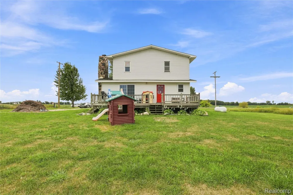 8647 Middleton Road Venice Township, MI 48817