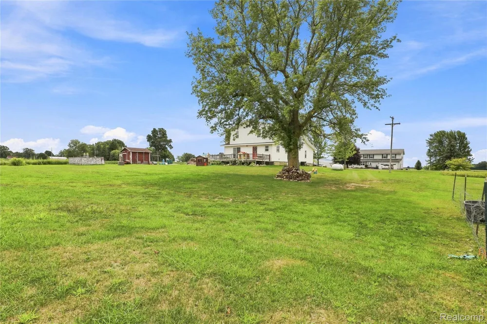 8647 Middleton Road Venice Township, MI 48817