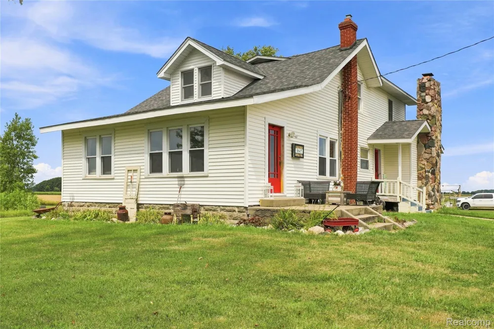 8647 Middleton Road Venice Township, MI 48817