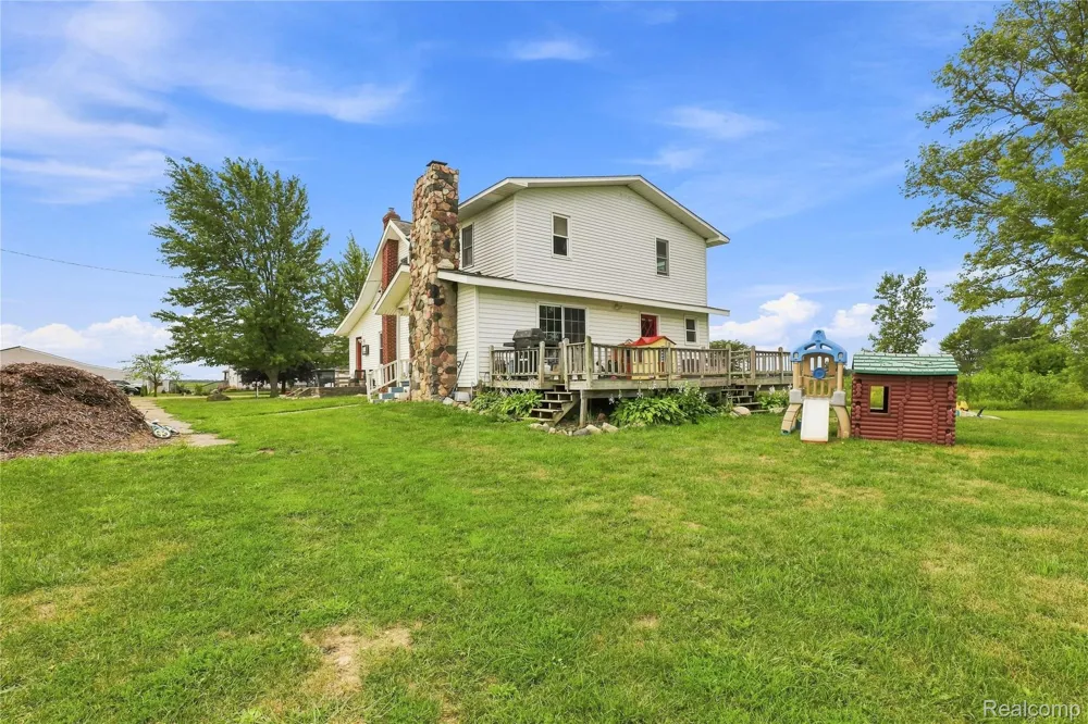 8647 Middleton Road Venice Township, MI 48817
