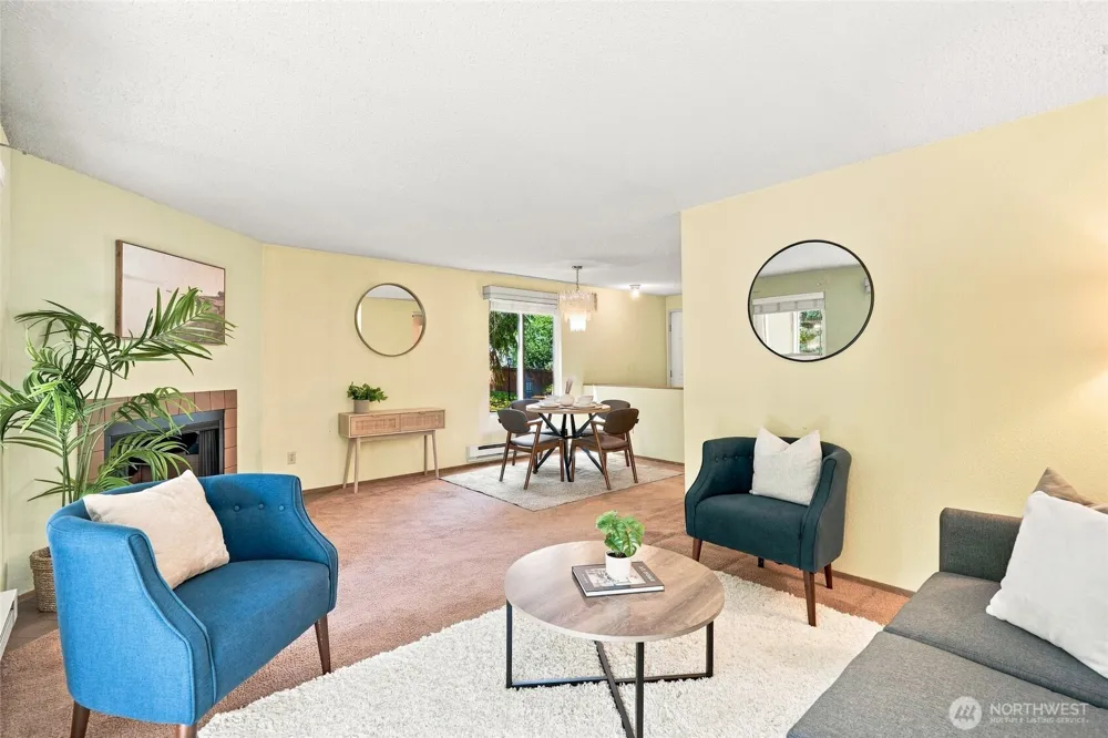 19857 25th Avenue NE #201 Shoreline, WA 98155