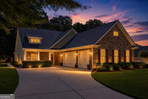 461 Butterfly LN
