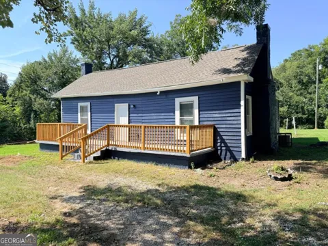12 Eaves DR