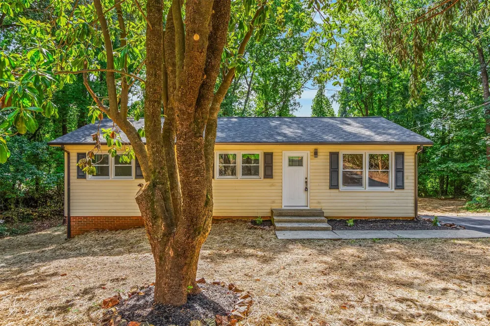 248 Harriet Lane Statesville, NC 28625