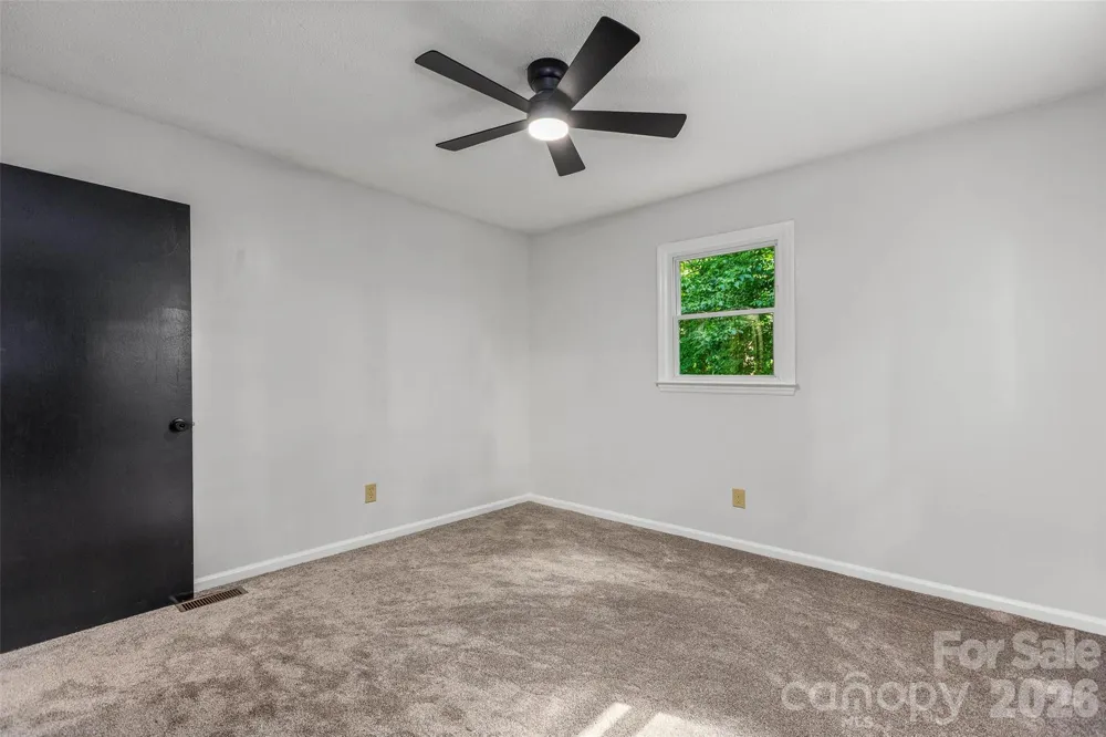 248 Harriet Lane Statesville, NC 28625