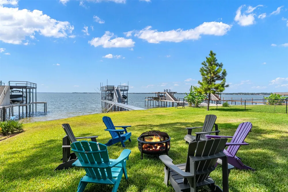 109 Briarwood Drive Gun Barrel City, TX 75156