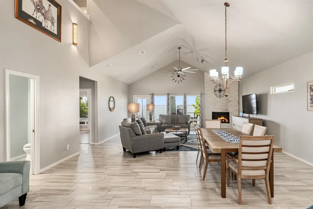 109 Briarwood Drive Gun Barrel City, TX 75156