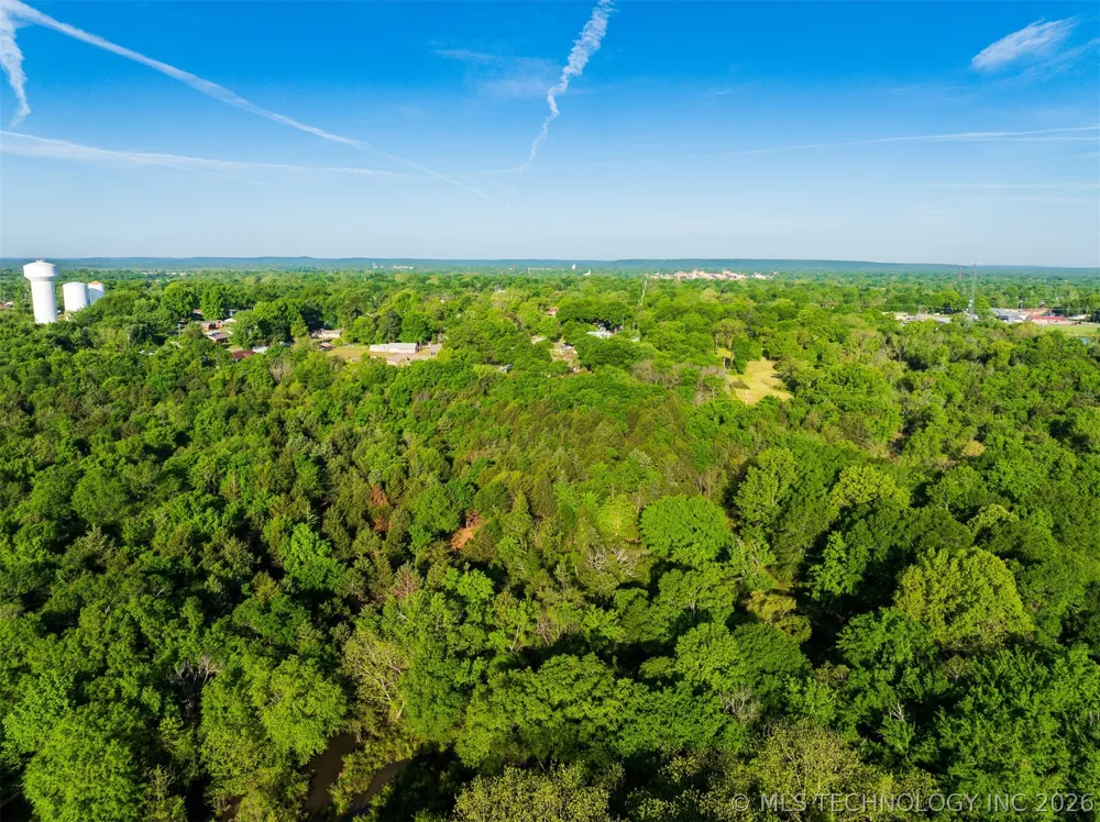 1930 E 9th Street Okmulgee, OK 74447