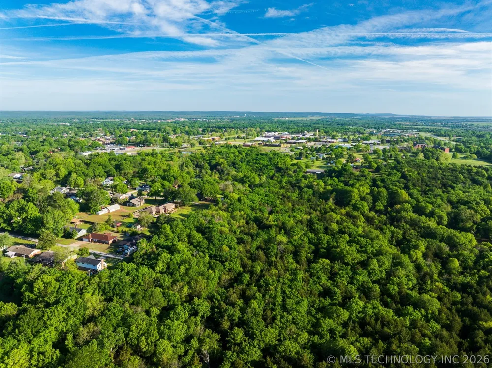 1930 E 9th Street Okmulgee, OK 74447