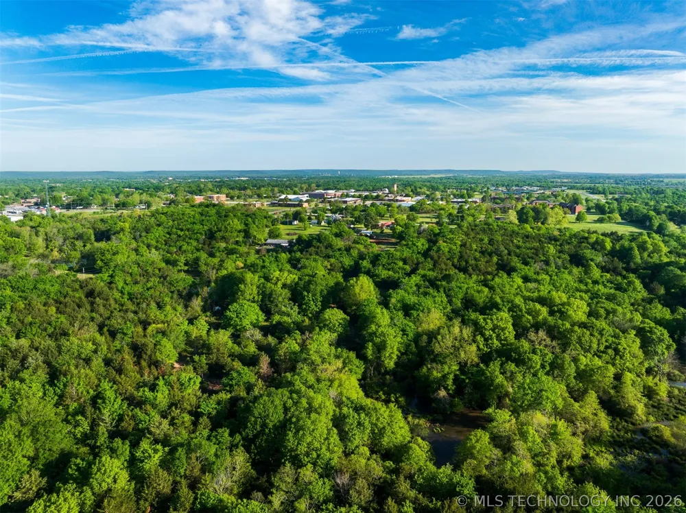 1930 E 9th Street Okmulgee, OK 74447