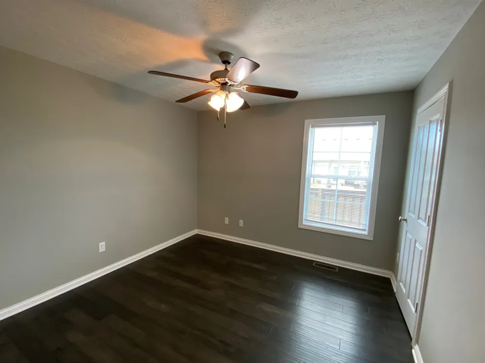 813 Pleasant Meadow Ln Bowling Green, KY 42101