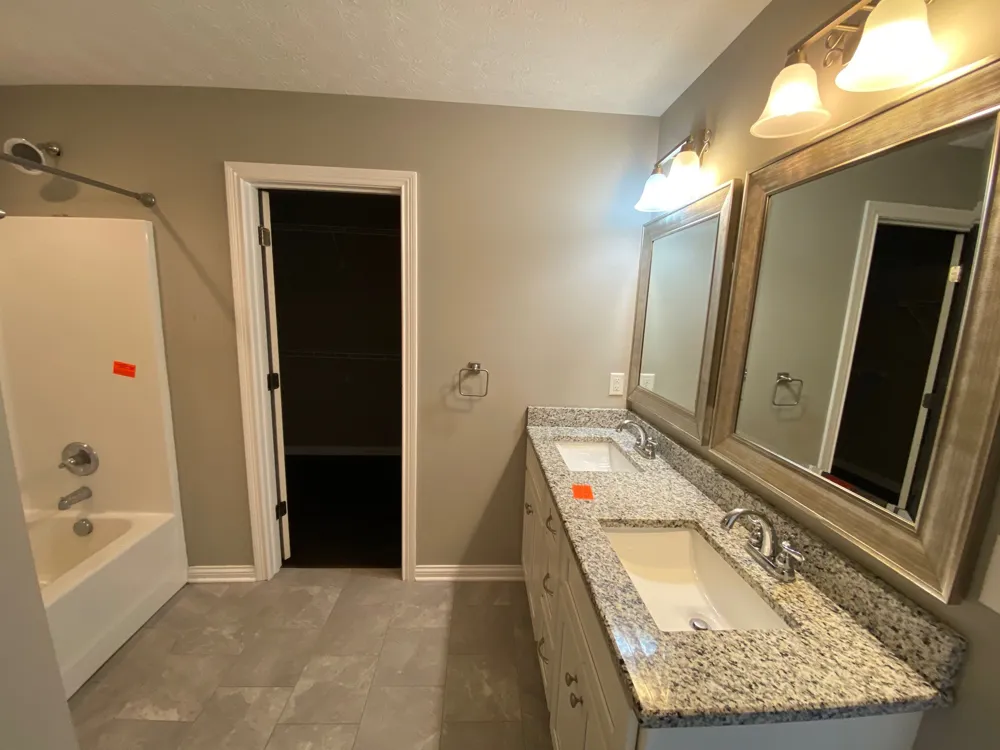 813 Pleasant Meadow Ln Bowling Green, KY 42101