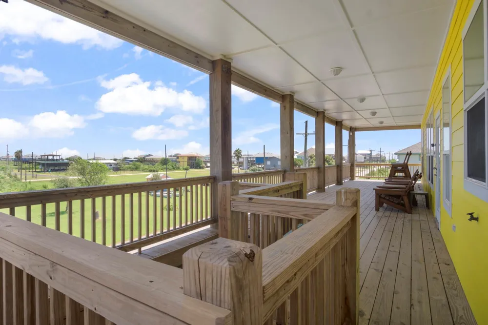 933 Magnolia Ln Lane Port Bolivar, TX 77650