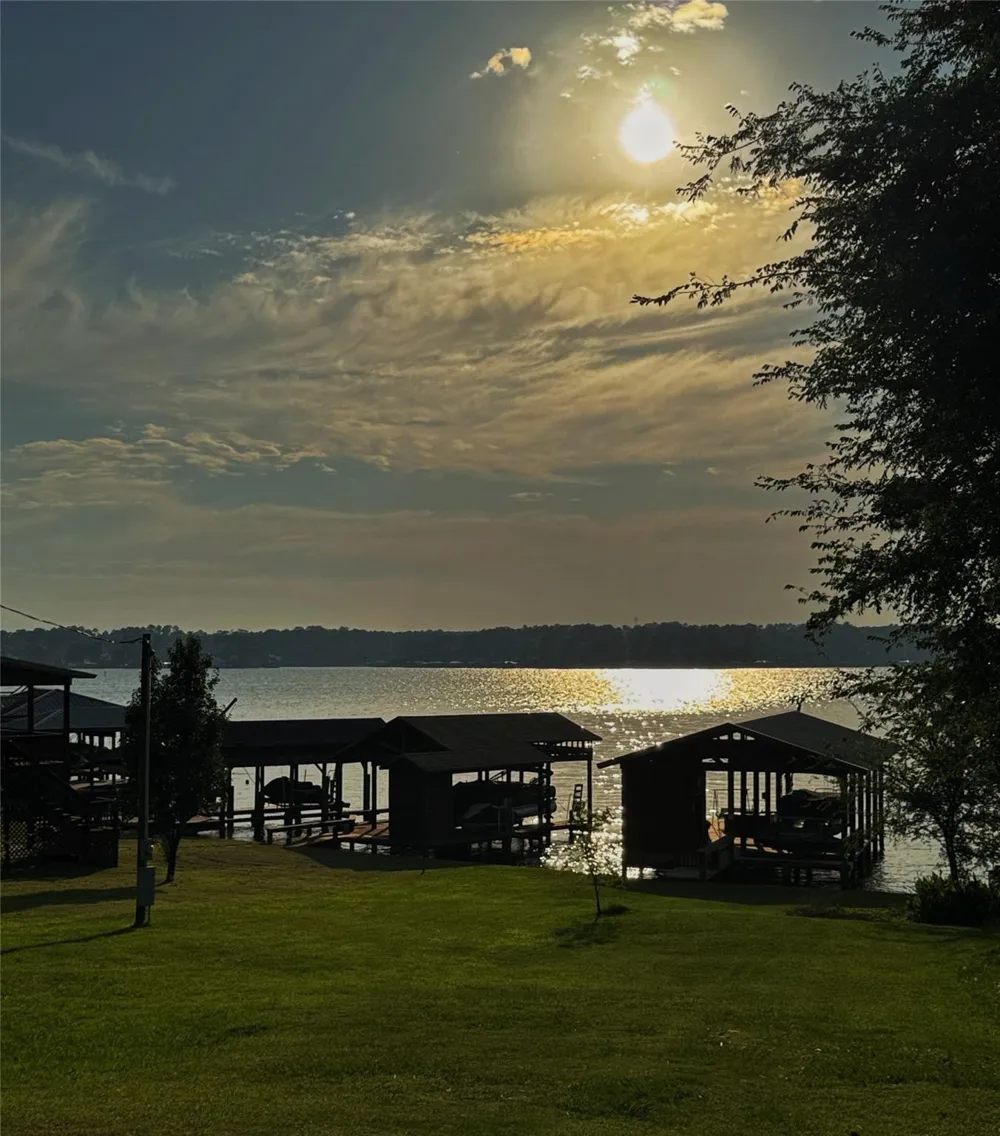 245 Water Oak Livingston, TX 77351