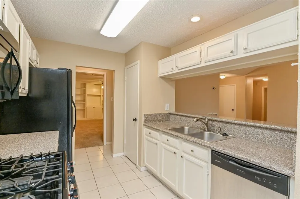 4011 Issacks Way Sugar Land, TX 77479