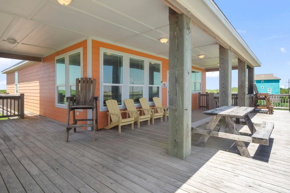 933 Magnolia Lane Bolivar Peninsula, TX 77650