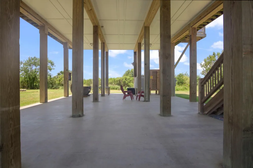 933 Magnolia Lane Bolivar Peninsula, TX 77650