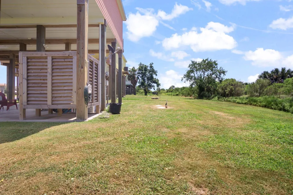 933 Magnolia Lane Bolivar Peninsula, TX 77650