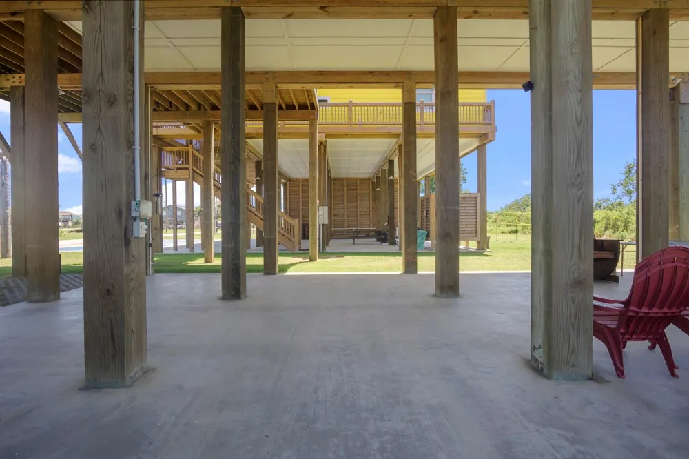 933 Magnolia Lane Bolivar Peninsula, TX 77650