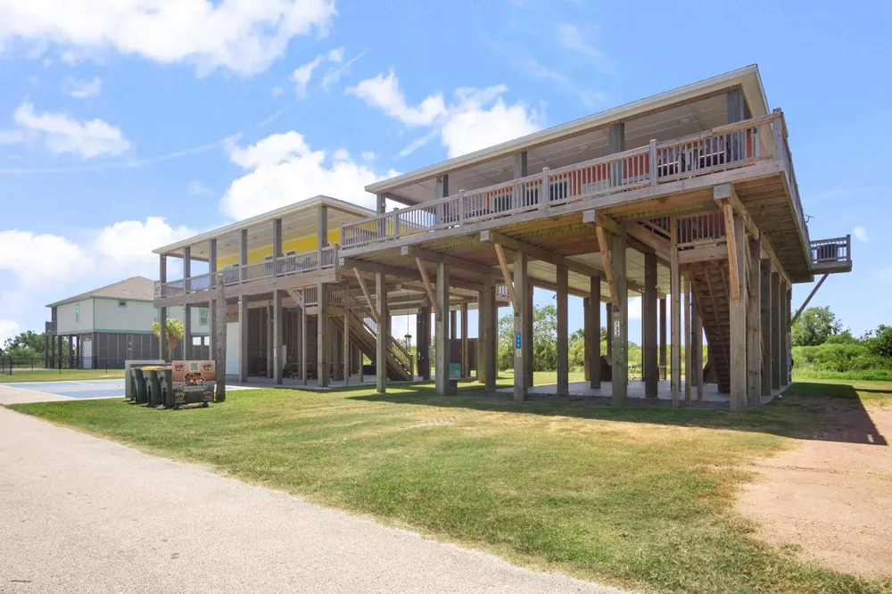 933 Magnolia Lane Bolivar Peninsula, TX 77650