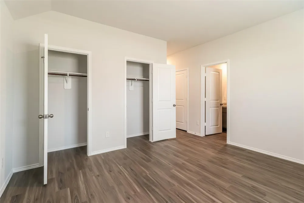 2432 Carp Drive Conroe, TX 77384