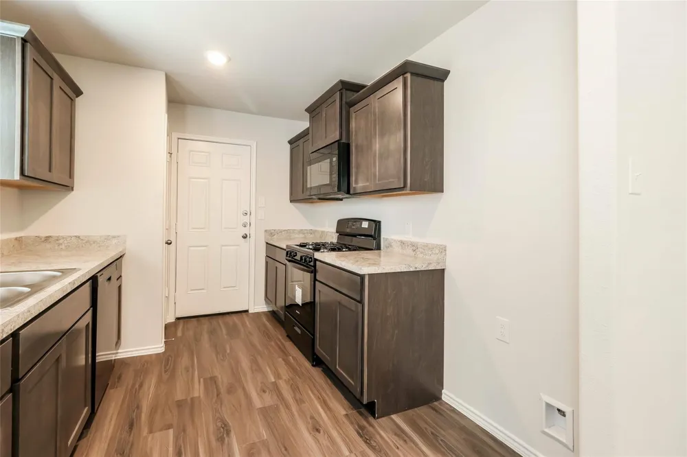 2432 Carp Drive Conroe, TX 77384