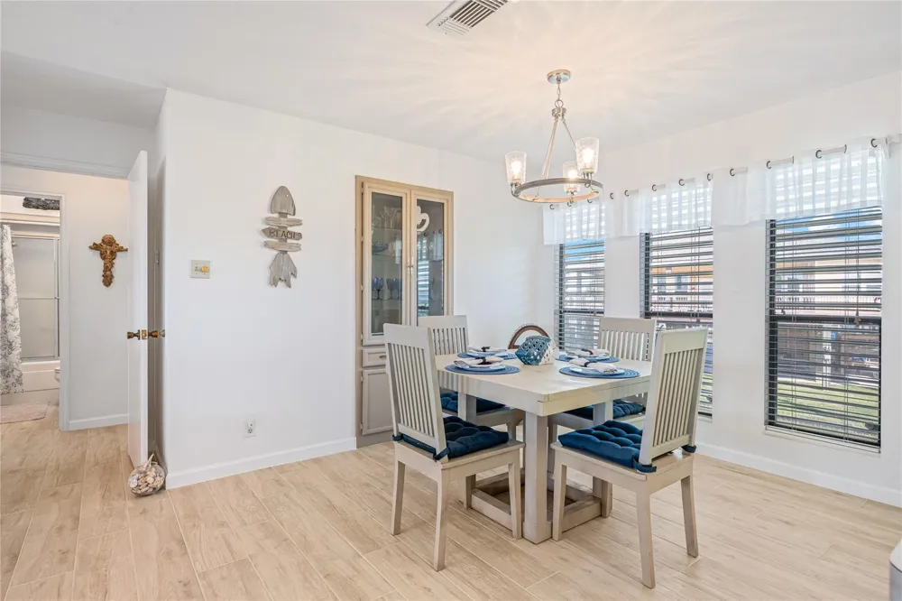 3225 Sea Castle Drive Crystal Beach, TX 77650