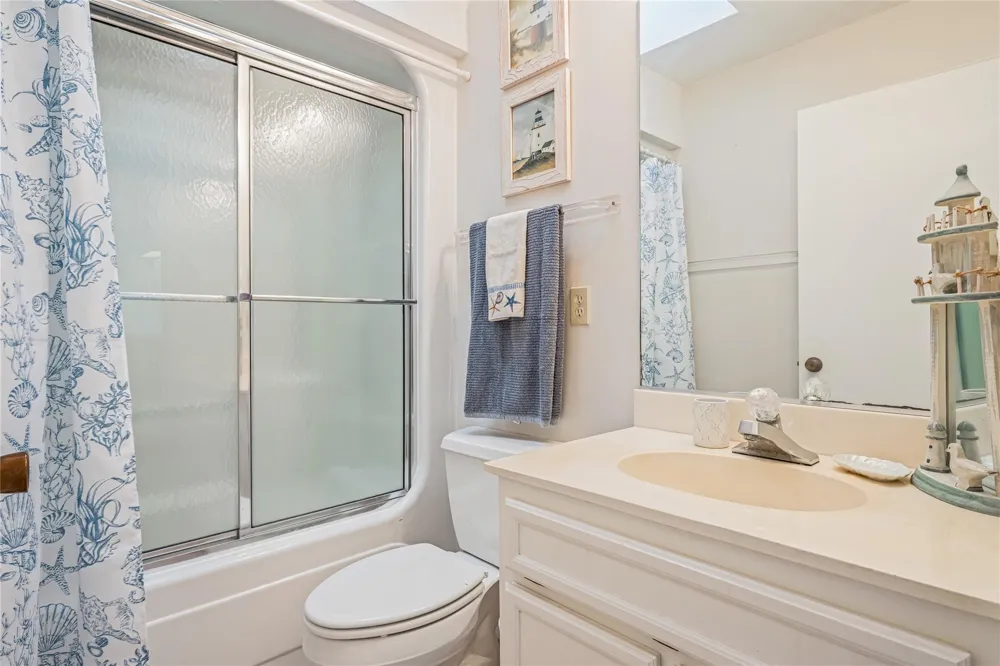 3225 Sea Castle Drive Crystal Beach, TX 77650