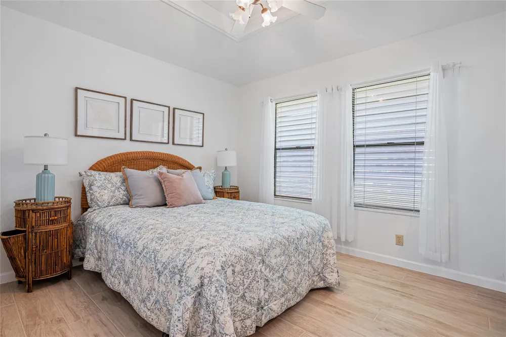 3225 Sea Castle Drive Crystal Beach, TX 77650