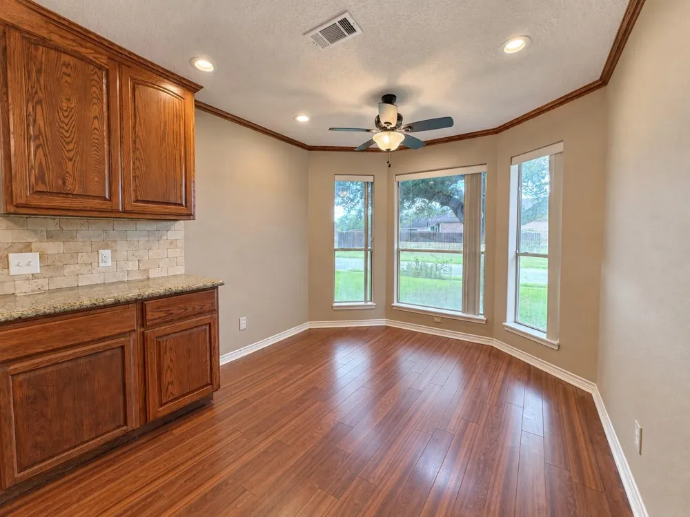 4503 Rattan Avenue Bay City, TX 77414